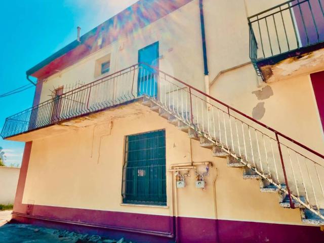 Villa Indipendente in vendita a Unione Terre e Fiumi, Copparo