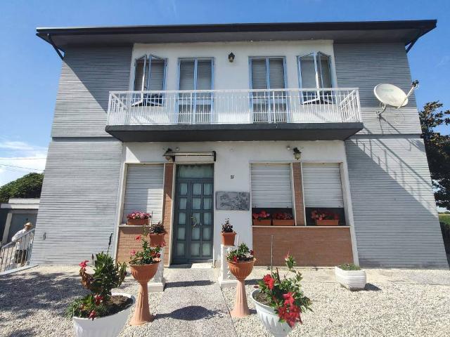 Villa Indipendente in vendita a Unione Terre e Fiumi, Copparo