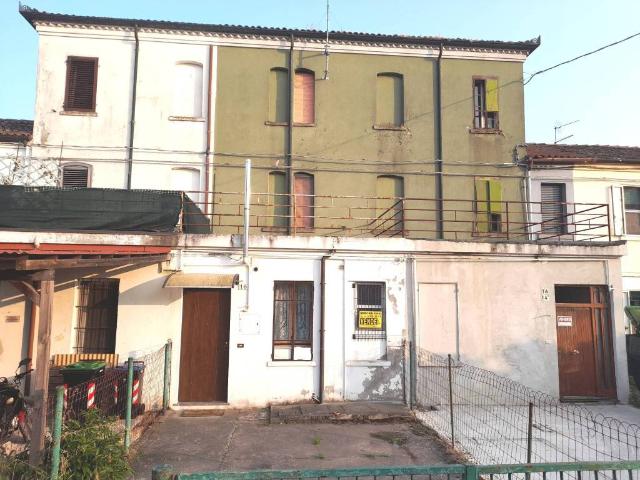 Villa Indipendente in vendita a Unione Terre e Fiumi, Copparo