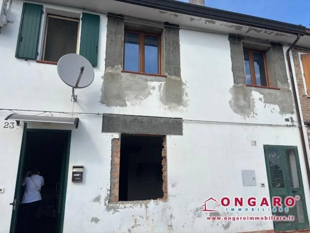Villa Indipendente in vendita a Unione Terre e Fiumi, Copparo