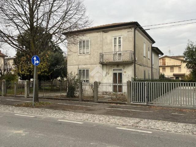 Villa Indipendente in vendita a Unione Terre e Fiumi, Copparo