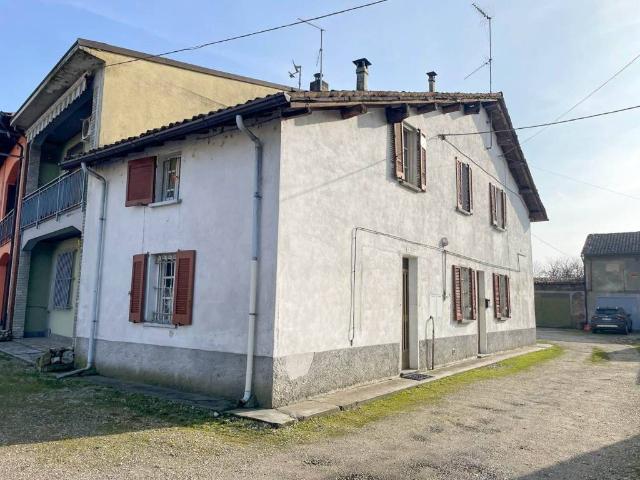 Villa Indipendente in vendita a Corana, Lombardia