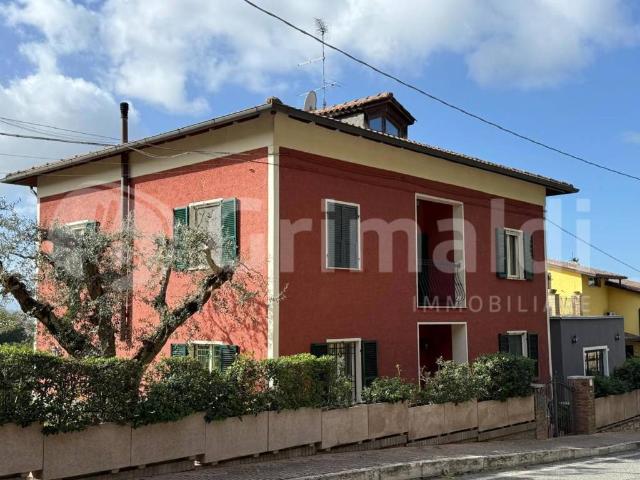 Villa Indipendente in vendita a Chiugiana, Corciano