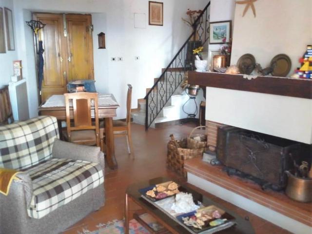 Villa Indipendente in vendita a Unione dei comuni Media Valle del Serchio, Coreglia Antelminelli