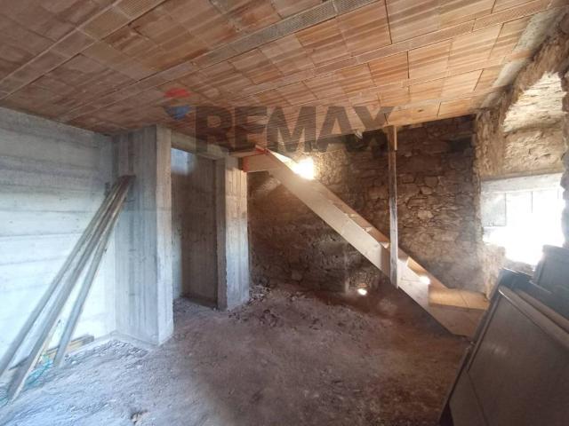 Villa Indipendente in vendita a Unione dei comuni Media Valle del Serchio, Coreglia Antelminelli
