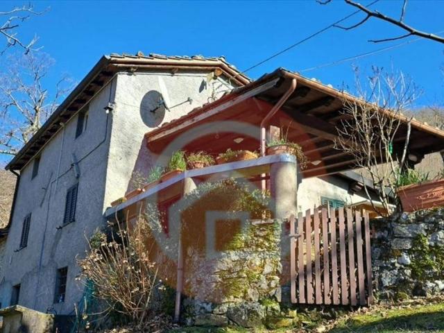 Villa Indipendente in vendita a Ghivizzano, Coreglia Antelminelli