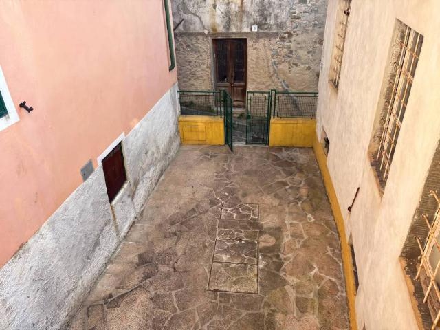Villa Indipendente in vendita a Unione dei comuni Media Valle del Serchio, Coreglia Antelminelli