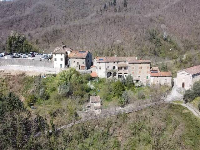 Villa Indipendente in vendita a Unione dei comuni Media Valle del Serchio, Coreglia Antelminelli