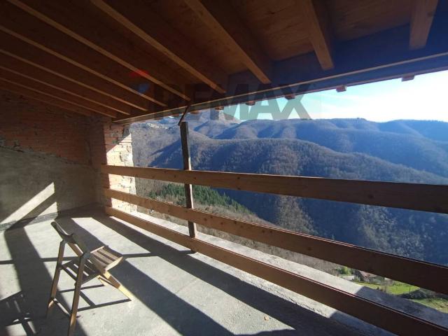 Villa Indipendente in vendita a Unione dei comuni Media Valle del Serchio, Coreglia Antelminelli