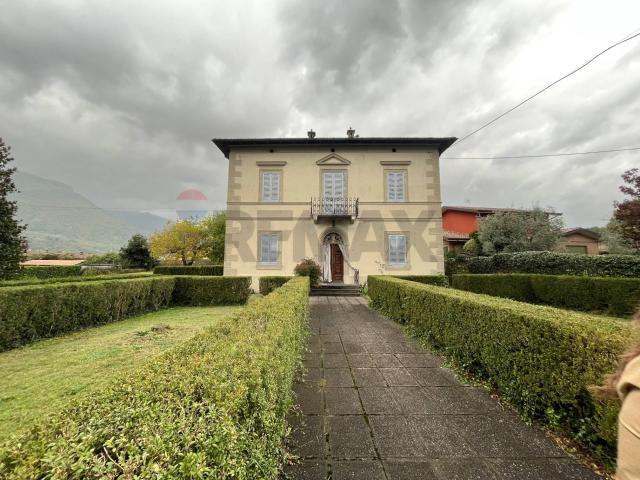 Villa Indipendente in vendita a Unione dei comuni Media Valle del Serchio, Coreglia Antelminelli