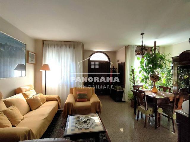 Villa Indipendente in vendita a Coriano, Rimini