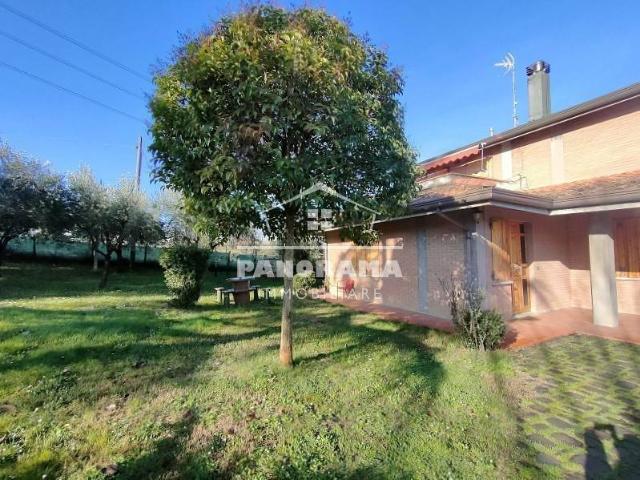 Villa Indipendente in vendita a Coriano, Reggio Emilia