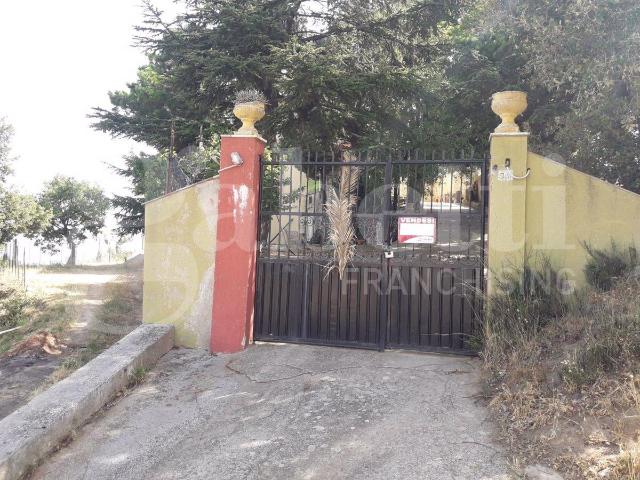 Villa Indipendente in vendita a Corigliano-Rossano, Calabria