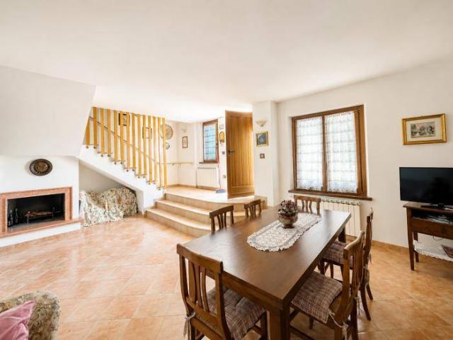 Villa Indipendente in vendita a Marche, Ancona