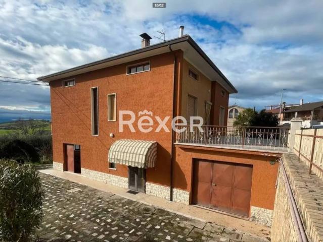 Villa Indipendente in vendita a Marche, Ancona