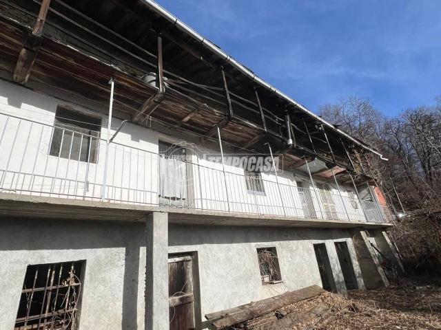 Villa Indipendente in vendita a Unione Montana di Comuni delle Valli di Lanzo, Ceronda e Casternone, Piemonte