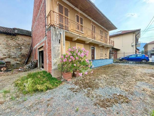 Villa Indipendente in vendita a Unione Montana di Comuni delle Valli di Lanzo, Ceronda e Casternone, Piemonte