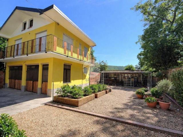 Villa Indipendente in vendita a Unione Montana di Comuni delle Valli di Lanzo, Ceronda e Casternone, Piemonte