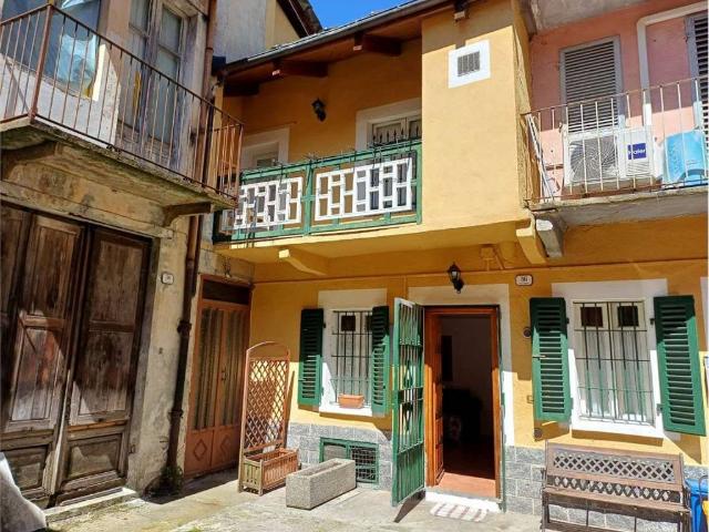 Villa Indipendente in vendita a Unione Montana di Comuni delle Valli di Lanzo, Ceronda e Casternone, Piemonte
