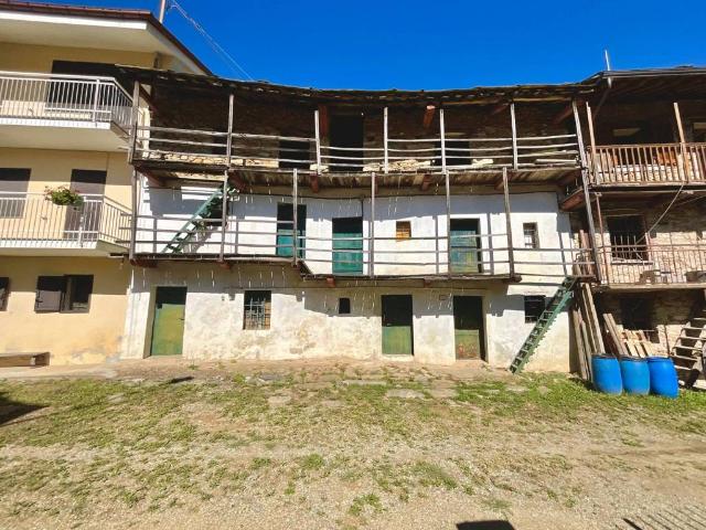 Villa Indipendente in vendita a Unione Montana di Comuni delle Valli di Lanzo, Ceronda e Casternone, Piemonte