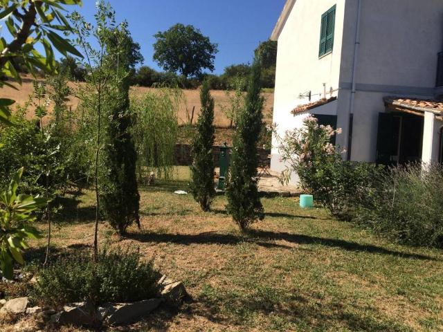Villa Indipendente in vendita a Corleto Perticara, Basilicata