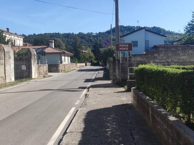Villa Indipendente in vendita a Cormons, Friuli-Venezia Giulia