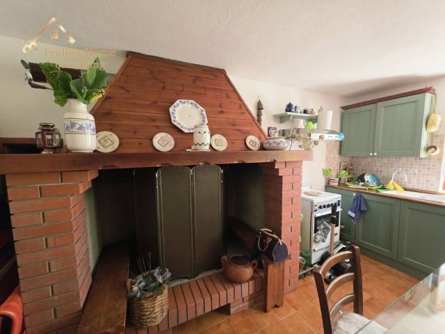 Villa Indipendente in vendita a Corna Imagna, Lombardia