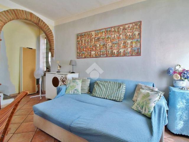 Villa Indipendente in vendita a Cornale, Lombardia