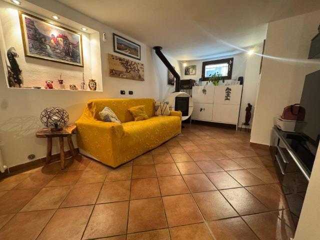 Villa Indipendente in vendita a Cornaredo, Lombardia