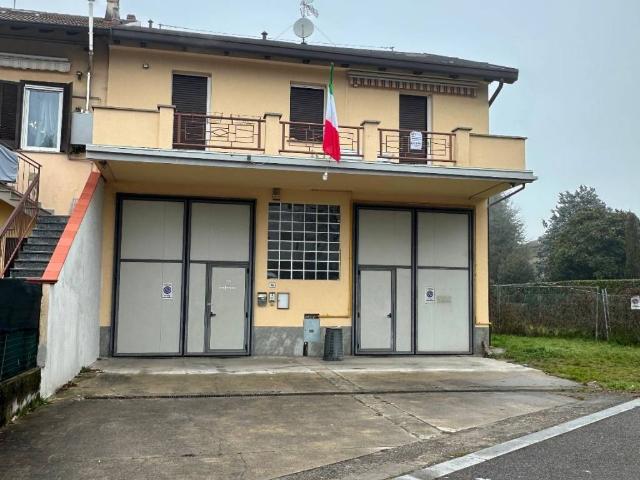 Villa Indipendente in vendita a Cornate D'adda, Lombardia