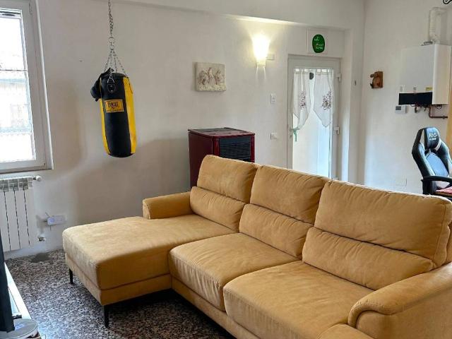 Villa Indipendente in vendita a Cornate D'adda, Lombardia
