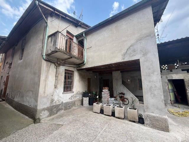Villa Indipendente in vendita a Cornate D'adda, Lombardia