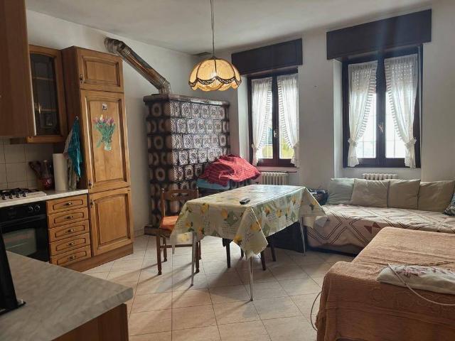 Villa Indipendente in vendita a Cornate D'adda, Lombardia