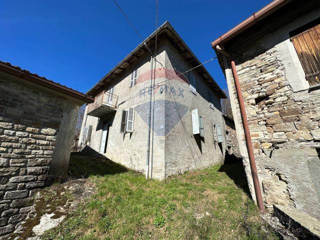 Villa Indipendente in vendita a Corniglio, Reggio Emilia