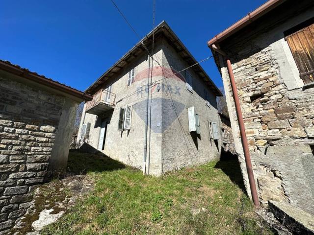 Villa Indipendente in vendita a Corniglio, Reggio Emilia
