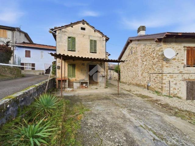 Villa Indipendente in vendita a Corniglio, Reggio Emilia