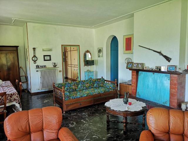 Villa Indipendente in vendita a Corniglio, Reggio Emilia