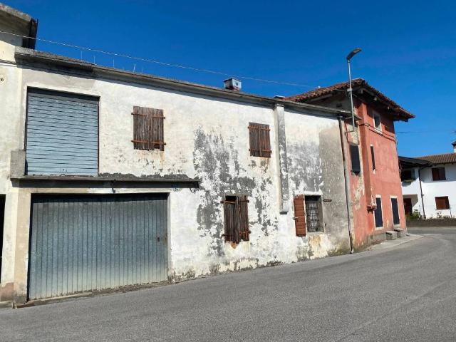 Villa Indipendente in vendita a Corno Di Rosazzo, Friuli-Venezia Giulia