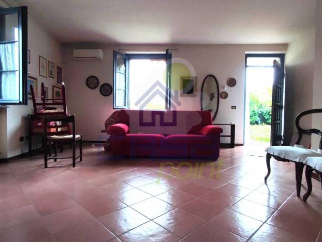 Villa Indipendente in vendita a Corno Giovine, Lombardia