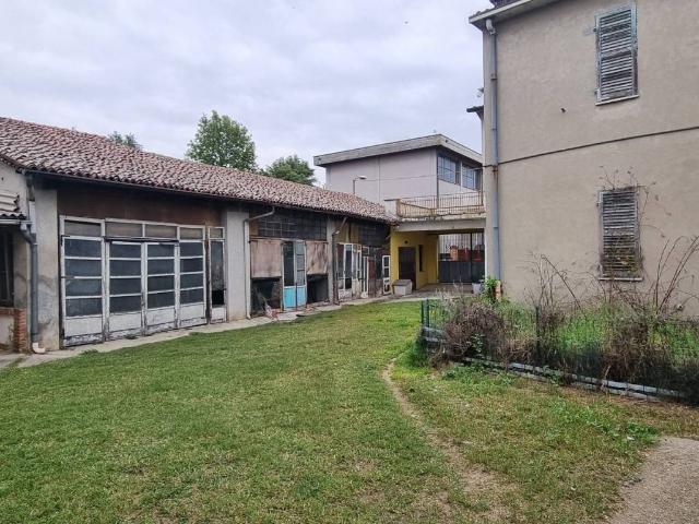 Villa Indipendente in vendita a Corno Giovine, Lombardia
