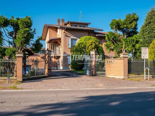 Villa Indipendente in vendita a Pianura Reggiana, Re