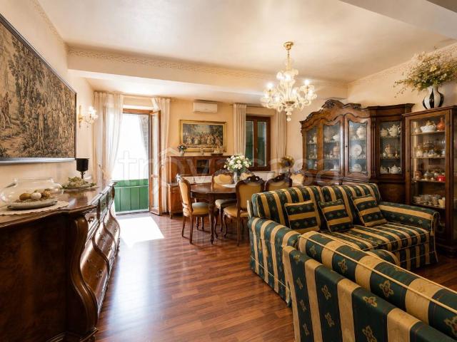 Villa Indipendente in vendita a Pianura Reggiana, Re