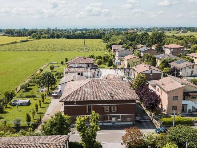 Villa Indipendente in vendita a Pianura Reggiana, Re
