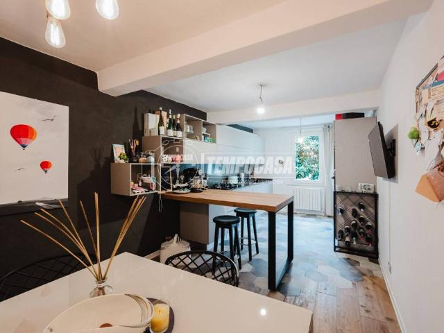 Villa Indipendente in vendita a Pianura Reggiana, Re