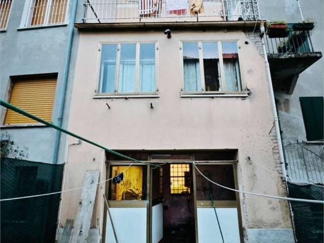 Villa Indipendente in vendita a Pianura Reggiana, Re