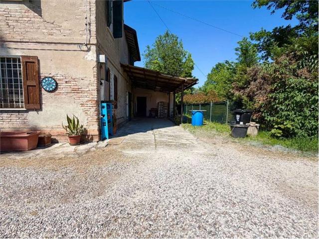 Villa Indipendente in vendita a Lemizzone, Correggio