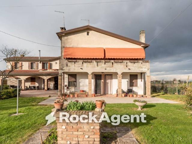 Villa Indipendente in vendita a Correzzola, Veneto