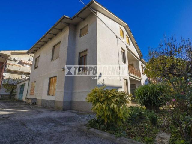 Villa Indipendente in vendita a Marche, Macerata