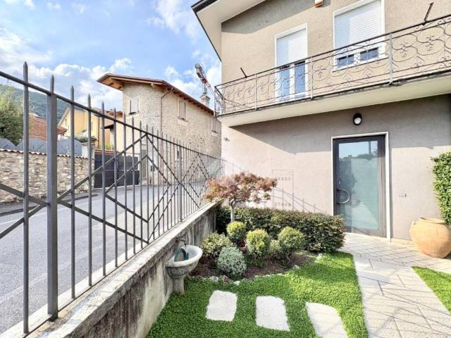 Villa Indipendente in vendita a Corte Franca, Lombardia
