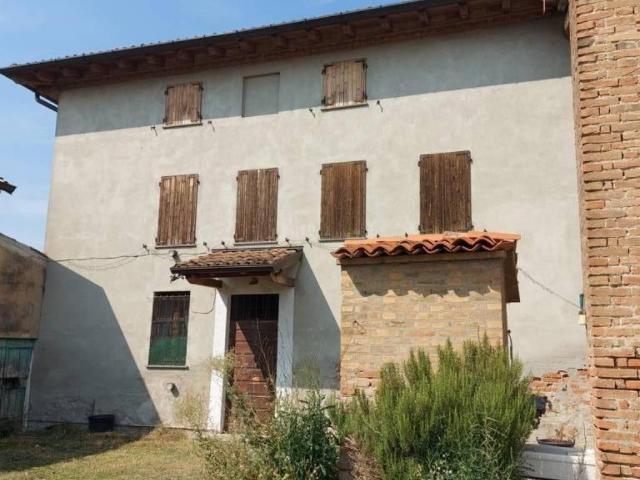 Villa Indipendente in vendita a Cortemaggiore, Reggio Emilia